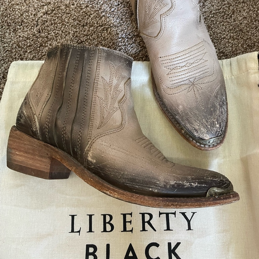 Liberty Black Wrangler Boots - Chalk